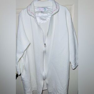 Vintage Moon Dance White Quilted Robe Zip Pink‎ Embroidered Collar Grannycore L
